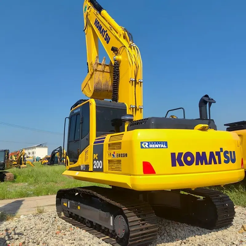 Komatsu PC200